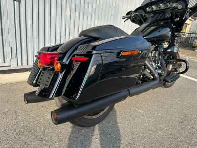 Harley-Davidson FLHXST 2023