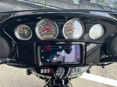 Harley-Davidson FLHXST 2023