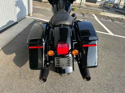 Harley-Davidson FLHXST 2023