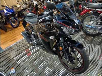 Yamaha YZF-R25 2018