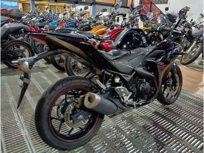 Yamaha YZF-R25 2018