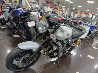 Yamaha XJR1300 2013