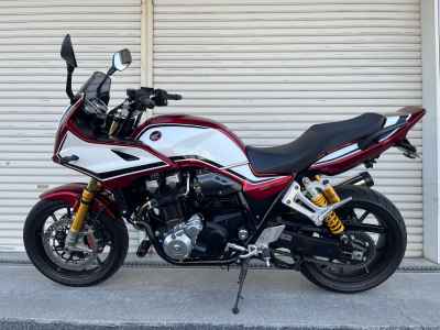 Honda CB1300SF 2022