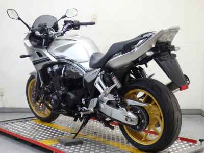 Honda CB1300 Super Boldor 2021