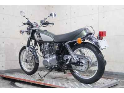Yamaha SR400 2020