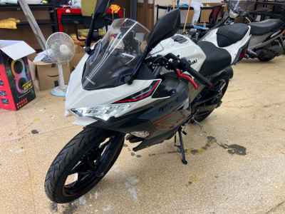 Kawasaki Ninja 400 2023