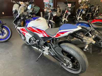 Honda CBR1000RR-R FB SP 2023