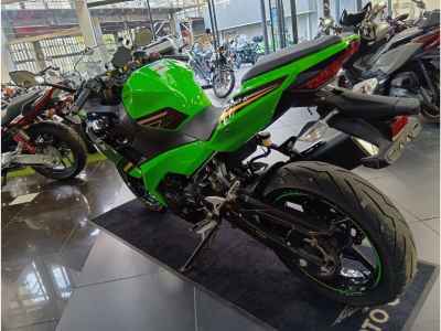 Kawasaki Ninja 400 KRT Edition 2020
