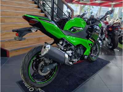 Kawasaki Ninja 400 KRT Edition 2020