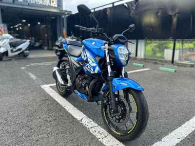 Suzuki GSX250 Katana