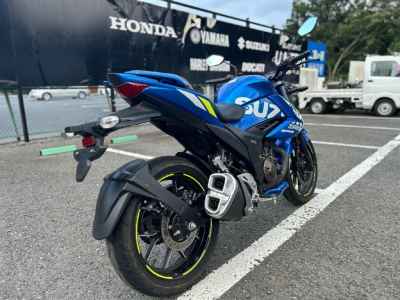 Suzuki GSX250 Katana