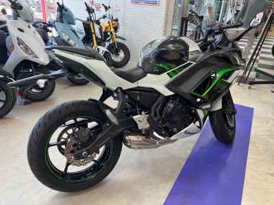 Kawasaki Z650 2022