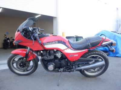Kawasaki GPZ750F