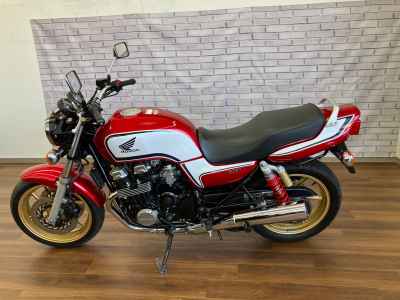 Honda CB750 2010
