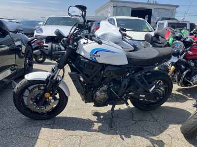 Yamaha XSR700 2022
