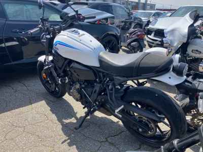 Yamaha XSR700 2022