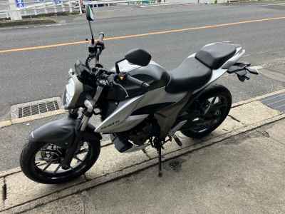 Suzuki GSX250 Katana