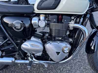 Triumph Bonneville T120 2026