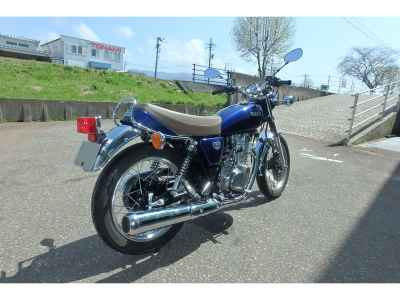Yamaha SR400 2022