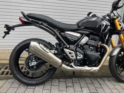 Triumph Speed 400 2025