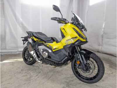 Honda X-Adv 750 2025