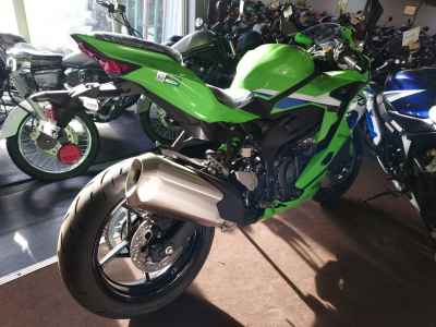 Kawasaki Ninja ZX-4RR 2025