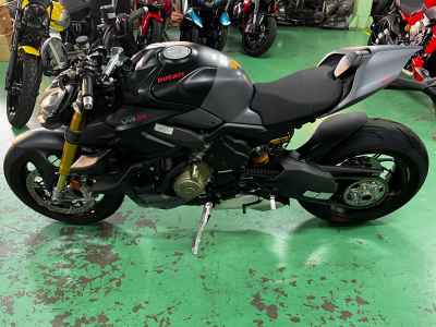 Ducati Streetfighter V4S 2024