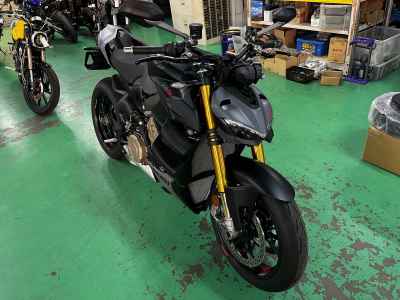 Ducati Streetfighter V4S 2024
