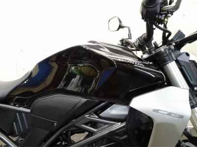 Honda CB250R 2018