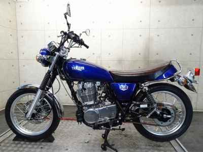 Yamaha SR400 2021