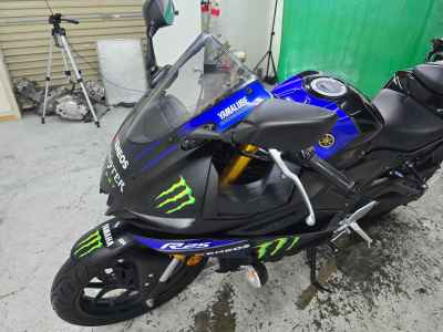 Yamaha YZF-R25