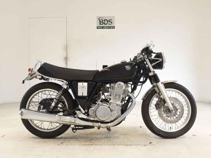 Yamaha SR400 2020