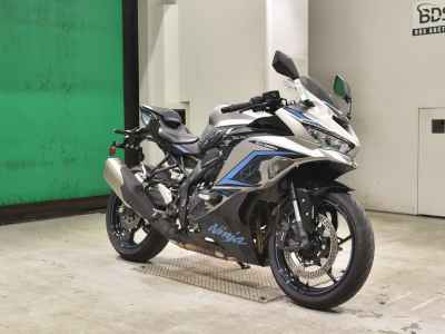 Kawasaki Ninja ZX-25R SE 2024