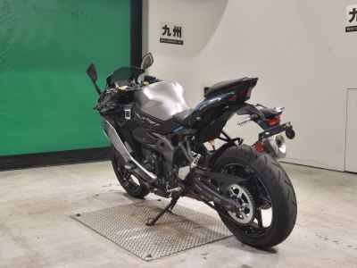 Kawasaki Ninja ZX-25R SE 2024
