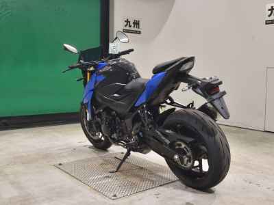 Suzuki GSX-S750 2023