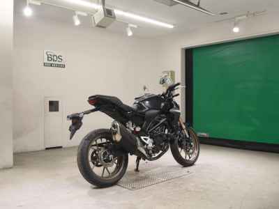 Honda CB250R 2019