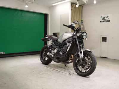 Yamaha XSR900 2021