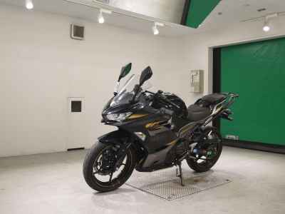 Kawasaki Ninja 400 2021