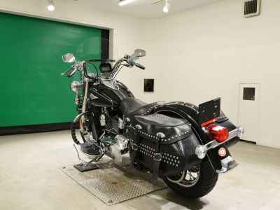 Harley-Davidson Heritage FLSTC1580