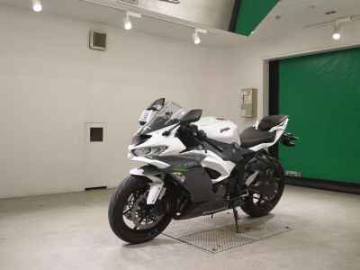 Kawasaki Ninja ZX-6R 2021