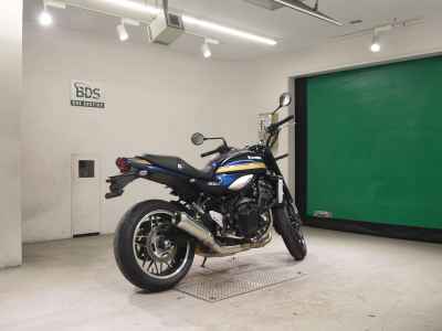 Kawasaki Z900RS 2022