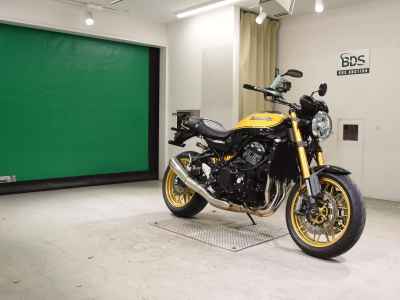 Kawasaki Z900RS SE 2025