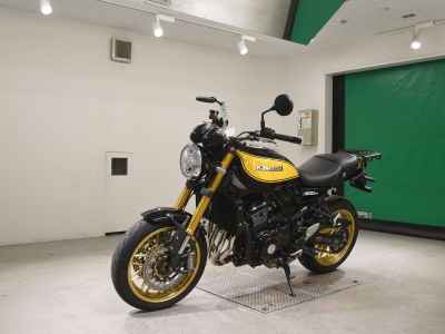 Kawasaki Z900RS SE 2025