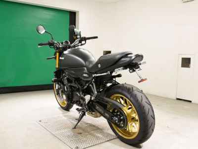 Kawasaki Z900RS SE 2025