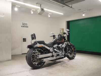 Harley-Davidson Breakout FXBR1920 2024