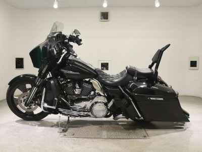 Harley-Davidson FLHX 1690 2014