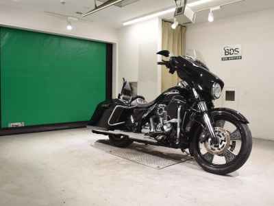Harley-Davidson FLHX 1690 2014
