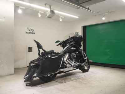 Harley-Davidson FLHX 1690 2014