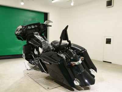 Harley-Davidson FLHX 1690 2014