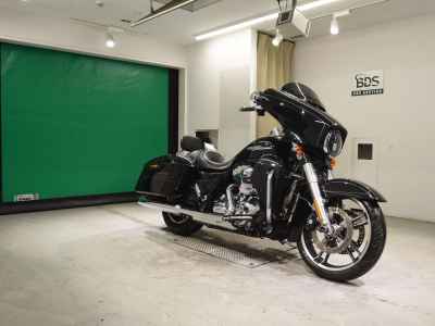 Harley-Davidson Street Glide FLHXS1690 2015